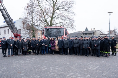 Uroczyste przekazanie ciężkiego samochodu_122
